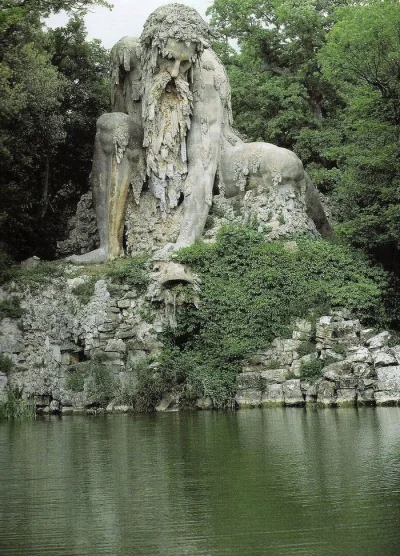 Reinspired - Apeniński Kolos - stworzony przez Giambologna w XVI wieku - posąg liczy ...