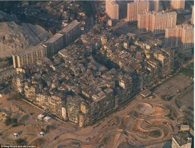 f.....d - Czy chciałbyś mieszkać w Kowloon Walled City? Smród, bród, przestępczość, a...