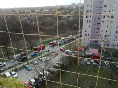 ohuicojaturobie - #krakow nie ciekawie w Prokocimiu. 8 samochodow strazackich, ktos m...