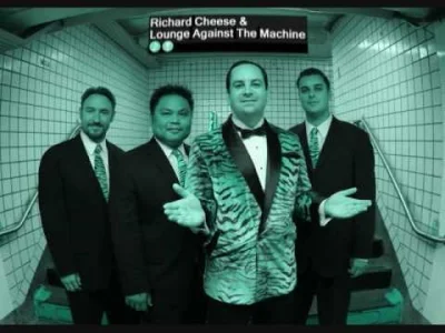 EtaCarinae - Richard Cheese - Chop suey, miód na uszy;] 

#muzyka #soad #richardchees...