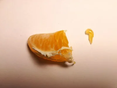 jmuhha - Jak jecie mandarynkę?

w całych kawałkach, czy najpierw obdzieracie ją ze ...