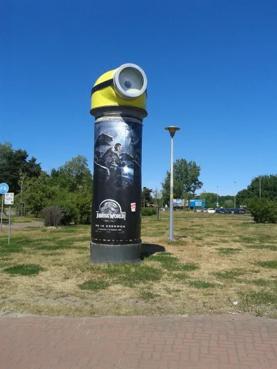 S.....r - czo te slupy plakatowe to ja nawet nie xD 
#minionki #takietam #trojmiasto ...