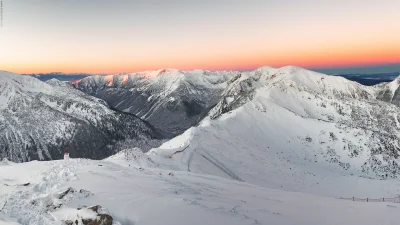 HulajDuszaToLipa - Tatry Zachodnie o wschodzie słońca

4x24mm 1/6 sec f/8 ISO100

...