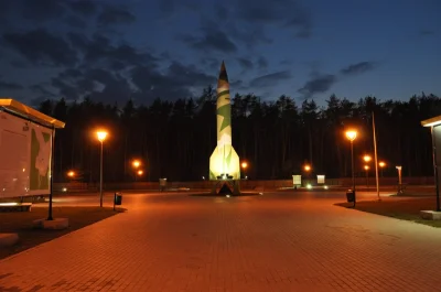 matfeusz - makieta rakiety V2 i pocisku V1 można zobaczyć w Parku Historycznym Blizna...