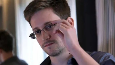 Invalidus - O #!$%@?...
Ten koleś ma największe jaja na świecie. 
#snowden
#citize...