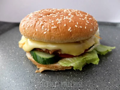 thisismaddnes - Nawiedził Cię Cheeseburger domowej roboty, daj plusika, a nigdy więce...