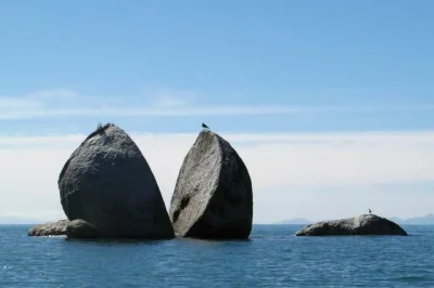illa_a - Split Apple Rock, Nowa Zelandia
#ciekawostki #podroze #earthporn