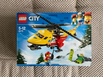 sisohiz - #legosisohiz #lego
#14 zestaw to: "LEGO City - Helikopter medyczny 60179"....