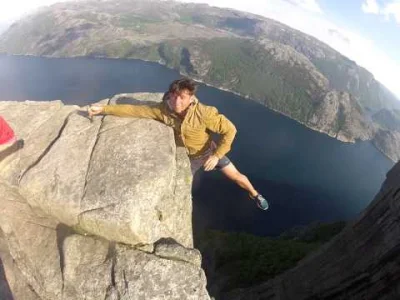 mamasaidbecool - Miejsce akcji Preikestolen, Norwegia. Pocą się ręce? ( ͡° ͜ʖ ͡°)

...