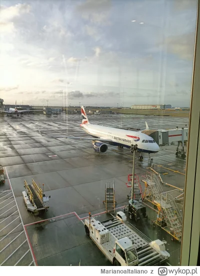 MarianoaItaliano - No i coście narobili w tej I turze, muszę jechać specjalnie z #UK ...