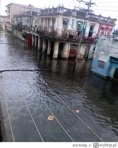 m.....g - Jakiś czas temu u wybrzezy Kuby byl statek elektrownia pod fregata turecka....