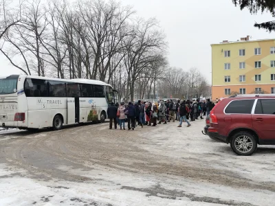 Hakenrojs - Godzina 10,  pisowcy z Kraśnika właśnie jadą na protest do Warszawy i będ...