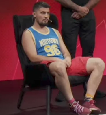 filip9111111 - Nowa twarz Don Kasjo - przygaszony.
#famemma