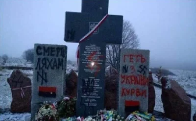 Anders_Monte - A tak Ukraińcy potraktowali pomnik polskich ofiar ludobójstwa na Ukrai...