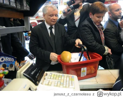 januszzczarnolasu - Cały Rząd ustawia się w kolejce w tym sklepie...