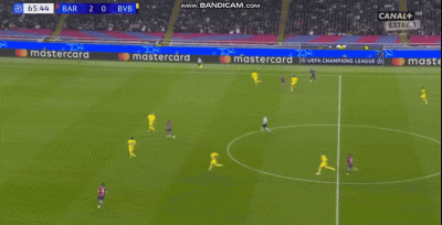 uncle_freddie - Barcelona 3 - 0 Borussia; Robercik Lewandowski po raz drugi

MIRROR: ...