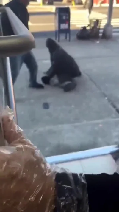 monky - Taki tam luj typu ogłuszacz ( ͡º ͜ʖ͡º) 

#przypadkowymurzyn #usa #lujogluszac...