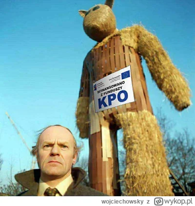 wojciechowsky - Wiecie co robi ten miś? 
On odpowiada żywotnym potrzebom całego społe...