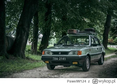 PawelW124 - #przegryw

Zawsze bardzo mi się podobał ten kanciasty wygląd Poloneza Car...