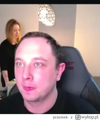 przemek- - Zobacz synku to jest #danielmagical nie wolno go obrażać bo jest upośledzo...