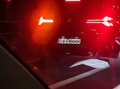 Yelonek - Czy właśnie na światłach minął mnie Krzysztof Bosak?

#konfederacja #ruchna...