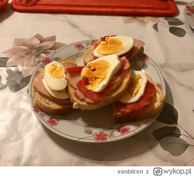 vanbiiren - #jedzzwykopem #gotujzwykopem

Kanapeczki u babci, zrobione przeze babcie....