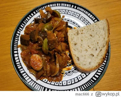 mac666 - Z ziemi włoskiej do(i) Polski - caponata ze świeżym chlebkiem,  bo, wiadomo,...