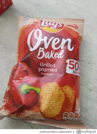 maksymilian-adamskiii - Będę jeść moje ulubione chipsiki mmmm pychota!!(ʘ‿ʘ)