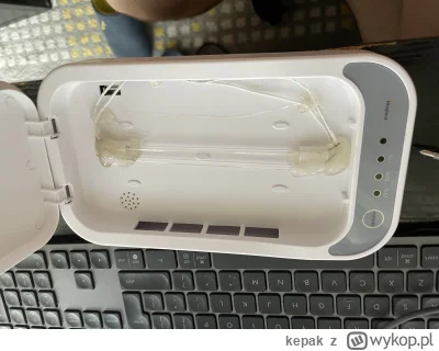 kepak - Oto moje "ghetto made" kasowarka do epromów ze sterylizatora UV który kupiłem...