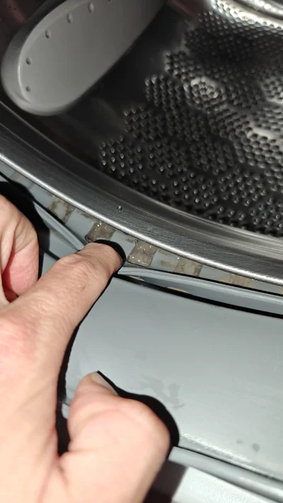 k__d - Dwuletnia pralka Electrolux, jak wyczyścić ten syf w środku? #agd #electrolux ...