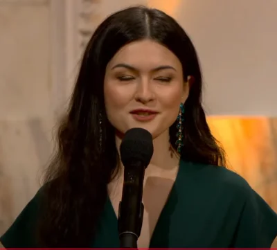 EmcePomidor3 - @EmcePomidor3: ale bym ją cymcirymcim hehe 

SPOILER