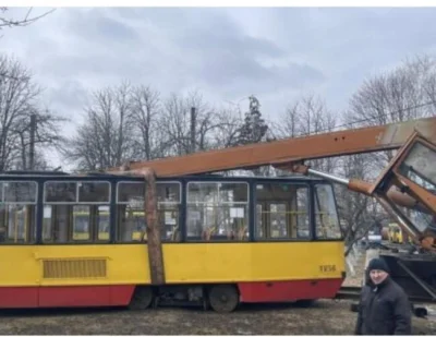 kantek007 - #ukraina Ukraincy dobrze sobie radzą z polskimi tramwajami
Jeden uszkodzi...