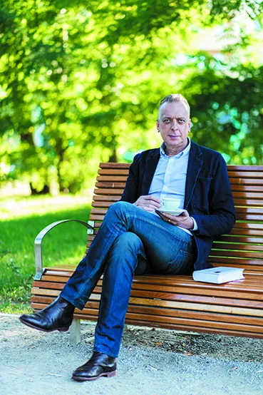 czarnoibialo - @thetrumpist- ja na zdjeciu po 3 romperach extreme (i 500mg kodeiny + ...