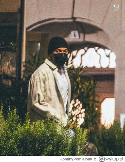 JohnnyPomielony - Jak tam wasz Mekambe co miał strzelić 50 bramek w tym sezonie? Chło...