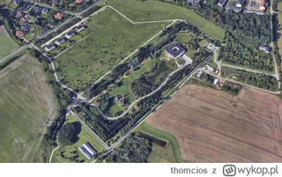 thomcios - Niezłą ktoś ma chatę we Wrocławiu. Ktoś wie czyje to?  ( ͡° ͜ʖ ͡°) #wrocla...