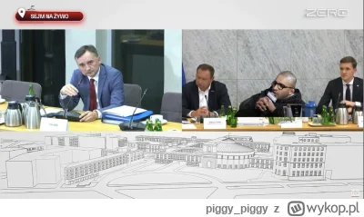 piggy_piggy - -Zbychu a mogę Cię o coś zapytać?
-Tak
-Jesteś zwyrolem?
#famemma