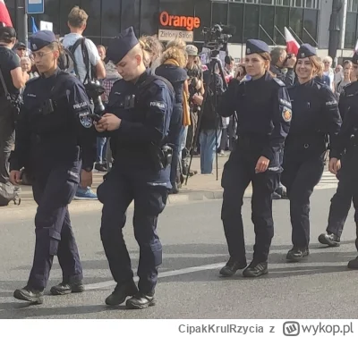 CipakKrulRzycia - #policja #marsz #ladnapani #ocieplaniewizerunkupolicji