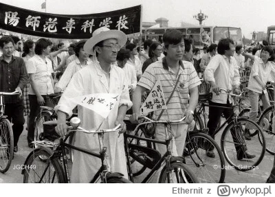 Ethernit - Historia kołem się toczy. Rok 1971, Strefa Czystego Transportu w Pekinie. ...