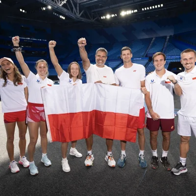 Madziol127 - Dzisiaj w nocy Iga Świątek jak liderka reprezentacji awansowała do półfi...