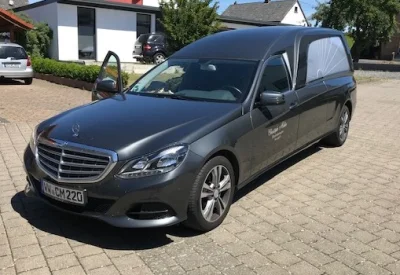 Starmann - @koronawirus: Krzysiek umyj się, mercedesem będziesz jechał