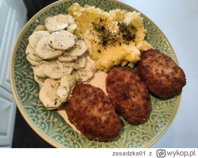 zasadzka01 - Dziś na obiad klasyczne mielone. Pyszne i soczyste 😍 #gotujzwykopem