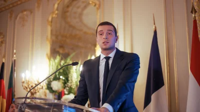 falden - #francja #neuropa #konfederacja

Serio Le Pen chce zrobić premierem 28-latka...