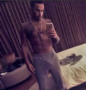 JednaRenkaJedenKaleka - asd
#f1