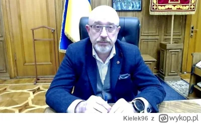 Kielek96 - Jaki zegarek nosi ukraiński minister obrony? Czy to nie jest Samsung Galxy...