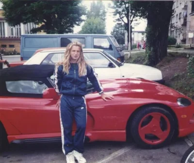 ordynarny_cham - Beztroskie lata dziewięćdziesiąte na Kaszubach ¯\(ツ)/¯

#90s #dodge ...