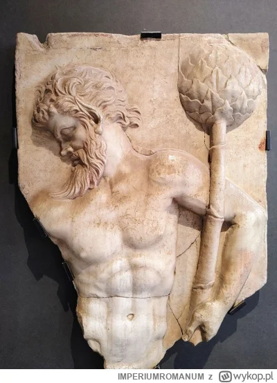IMPERIUMROMANUM - Relief rzymski ukazujący satyra

Relief rzymski ukazujący satyra, i...
