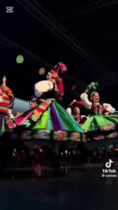 KonwersatorZabytkow - ( ͡° ͜ʖ ͡°)
#heheszki #filmiki #memy #czarnyhumor