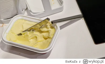 BaKaZa - Polecam te masmixy lurpakowe, wyciągam z lodówki i smaruję chleb.

Bystro pr...