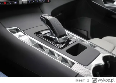 iksem - @supersucker: jakoś tak zbyt mało swojskie to auto jak dla mnie :D