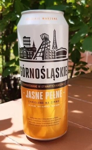 Flypho - @wfyokyga 
W Zabrzu by pił to (⌐ ͡■ ͜ʖ ͡■)